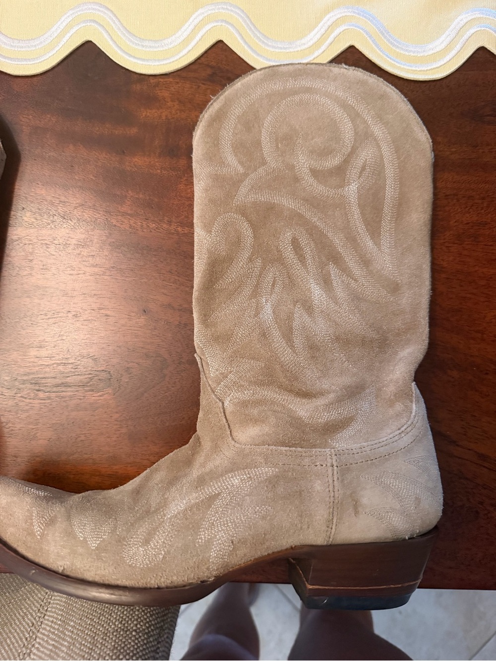 KEmo Sabe Women's Tan Suede Cowboy Boots with Decorative Stitching - Picture 5 of 8